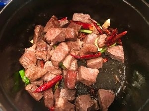 保健养生萝卜炖牛肉