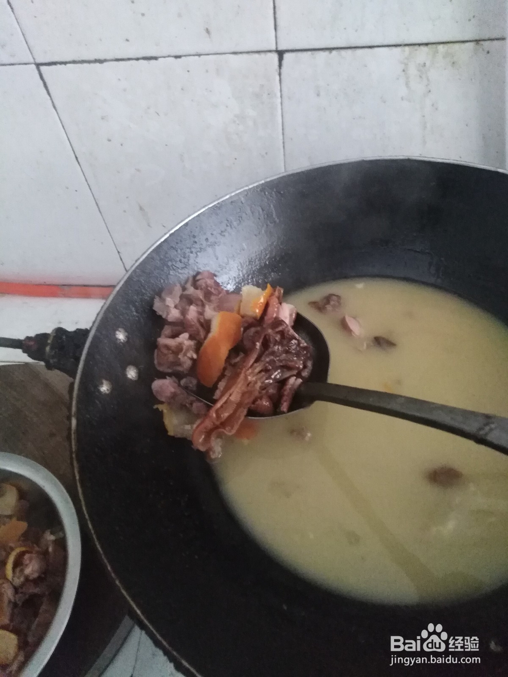 如何炒做酱板鸭？