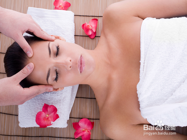 如何通过按摩瘦双臂