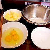 外表金黄酥脆，內馅香甜嫩滑--奶油泡芙