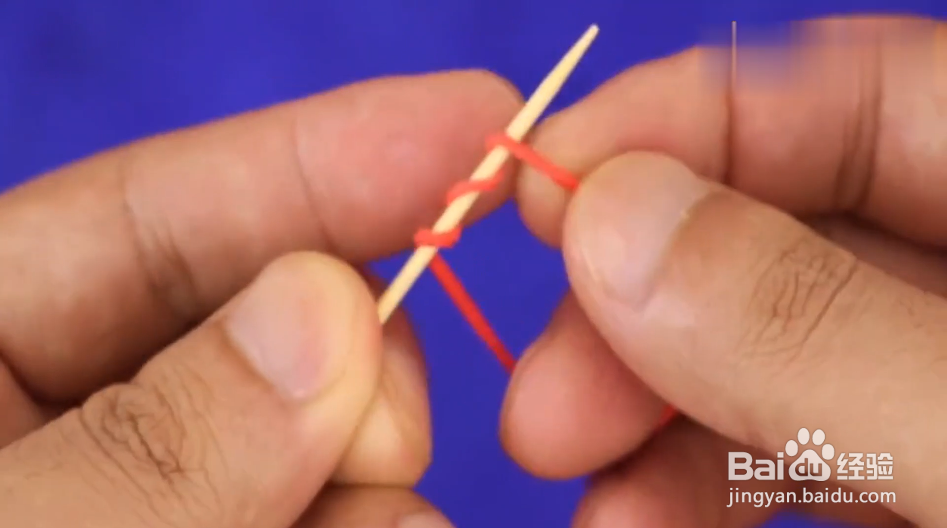 剪指甲避免指甲乱飞，用牙签就能解决