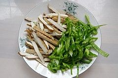 香干炒蘑菇