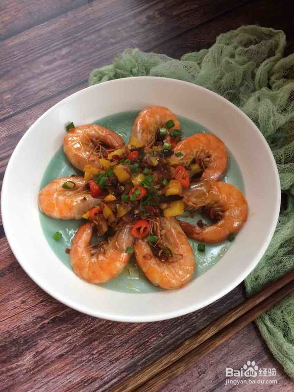 张灯结彩—油焖大虾的做法