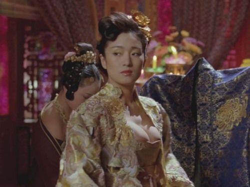 满城尽带黄金甲中大结局的时候皇后最后怎么样了