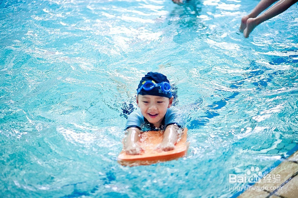 第一次去游泳,应做哪些准备?
