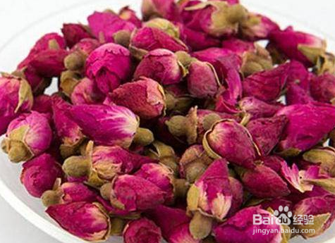 泡玫瑰花水喝对女生有哪些好处和坏处