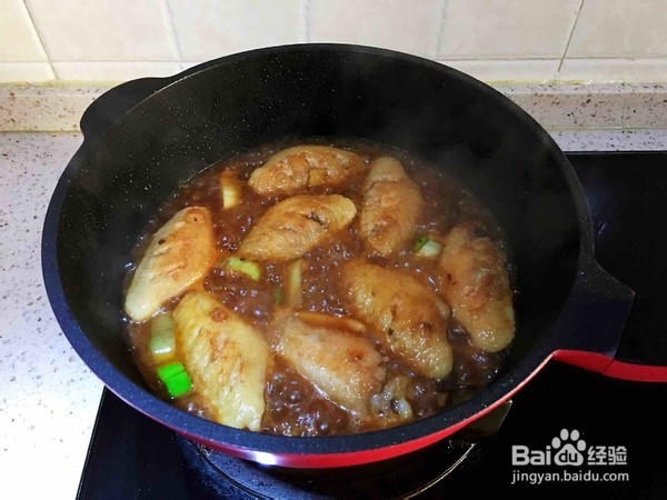 怎么做甜辣鸡翅。