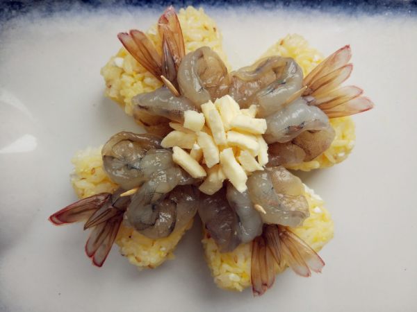奶酪蝴蝶虾饭团