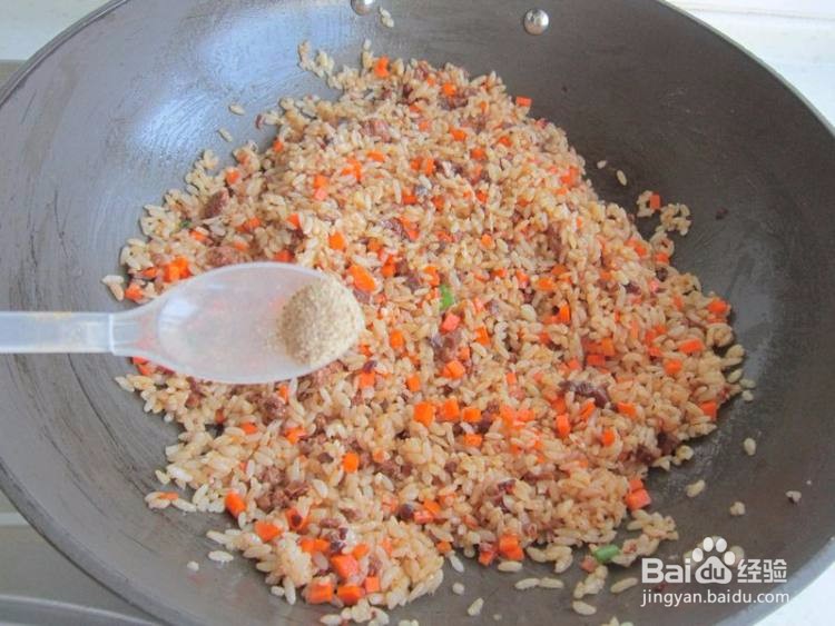 家常炒米饭的做法