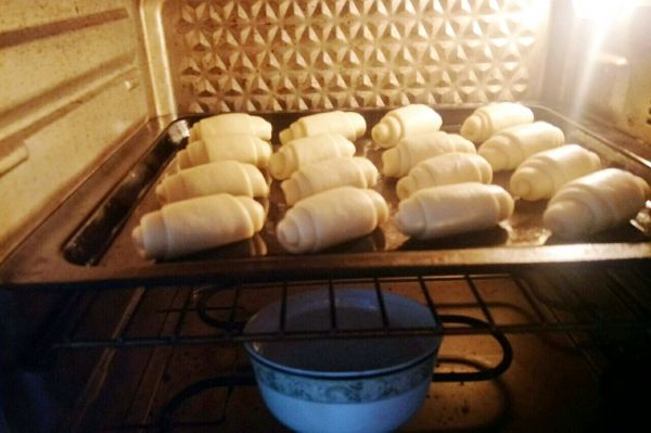 柔软拉丝牛角面包