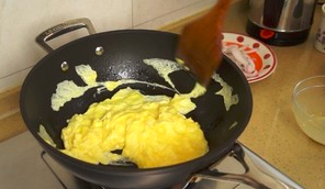 木耳炒鸡蛋的家常做法