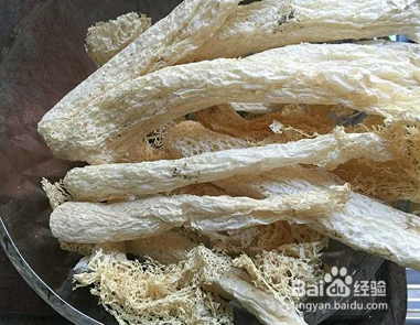 一看就流口水的香菇竹荪老鸡汤