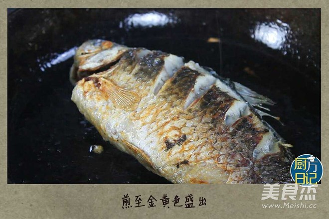 豆豉酱焖鲫鱼