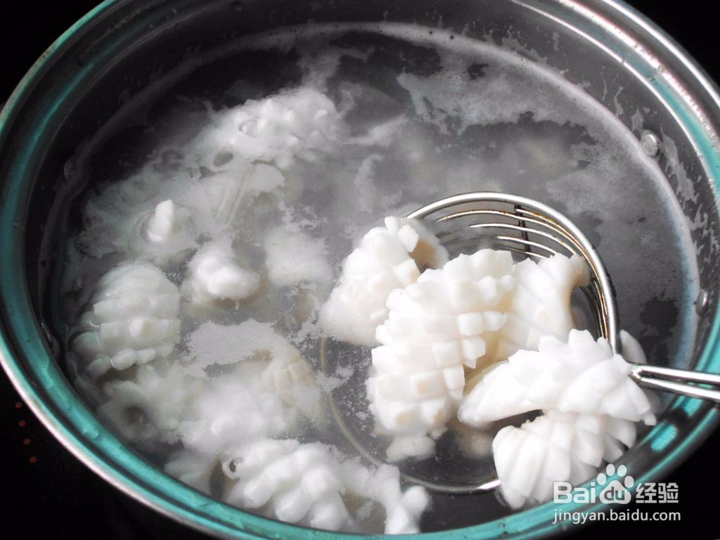 爆炒鱿鱼卷的做法