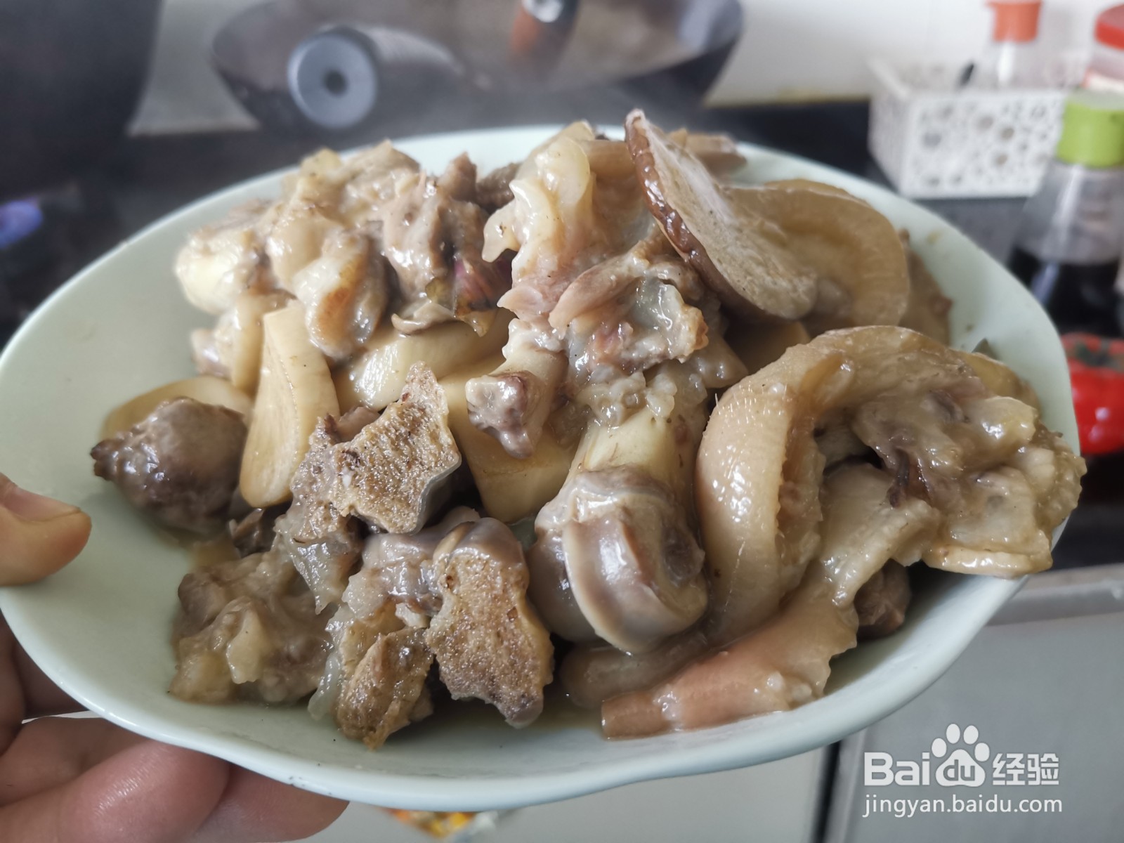 杏鲍菇炖猪蹄