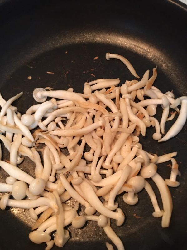 鸡肉蒜香意大利面