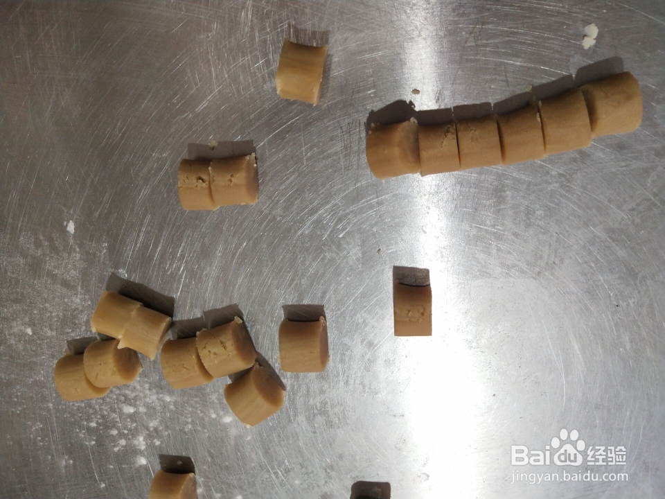 好吃不腻的菊花桃花酥