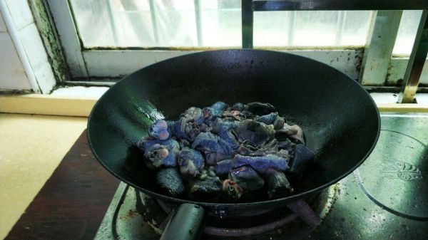 红枣枸杞桂圆乌鸡汤