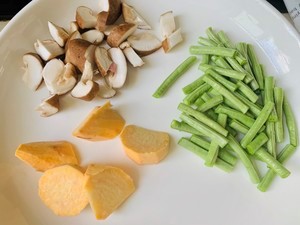 电饭煲焖饭免炒