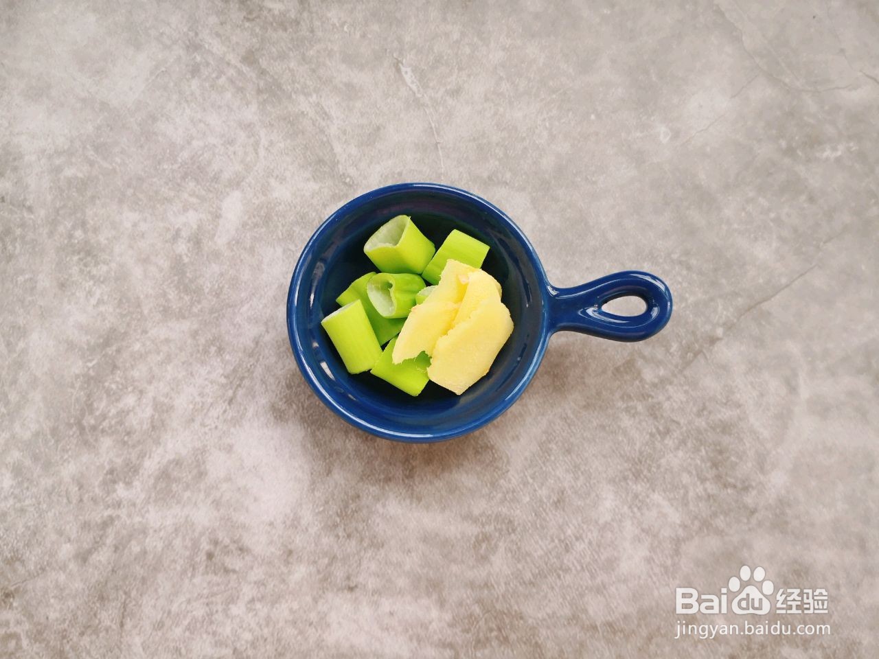 南瓜年糕鱼丸汤的做法