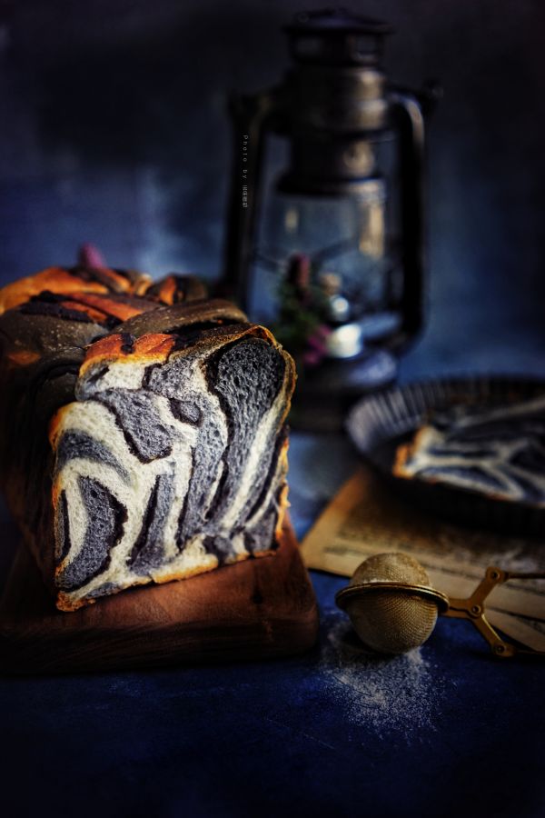 黑芝麻炼乳吐司