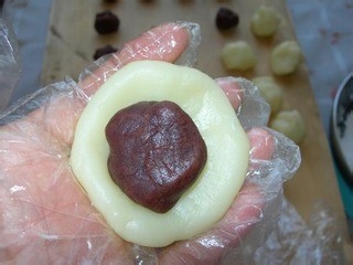 中秋节：[1]如何做豆沙馅冰皮月饼