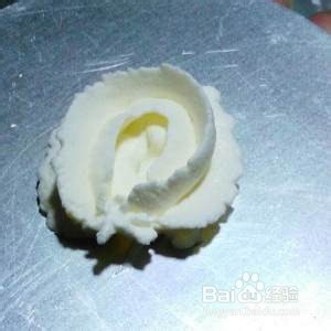 食补佳品草莓圣诞老人的做法