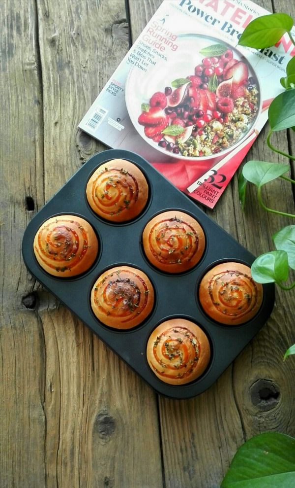 奶油肉松香葱小面包