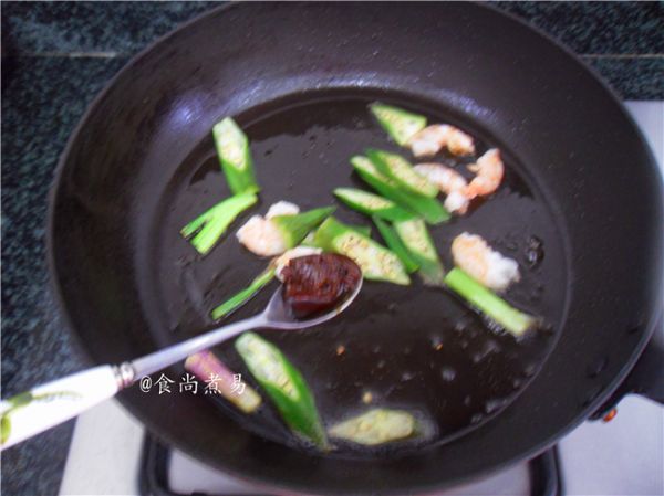 沙茶酱鲜虾炒面