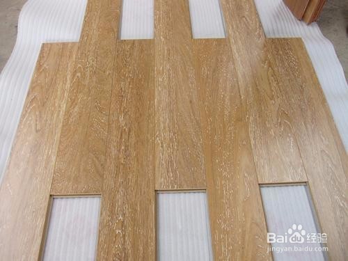 实木地板和复合地板有什么区别