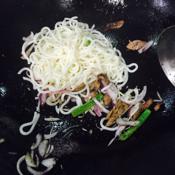 黑椒牛肉乌冬面