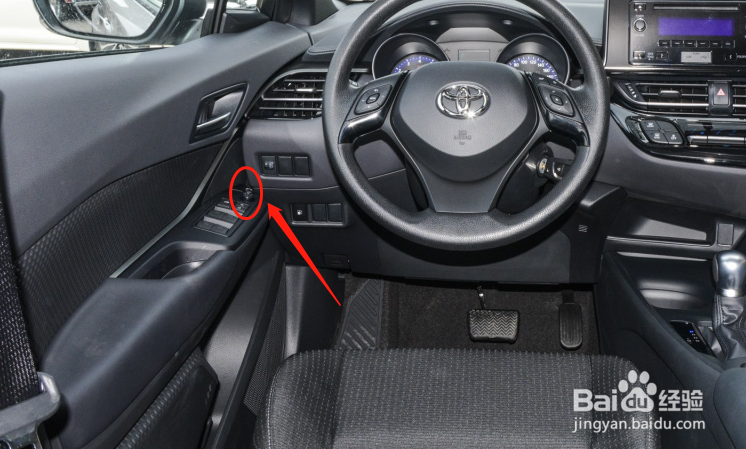 丰田C-HR汽车后视镜怎么调节