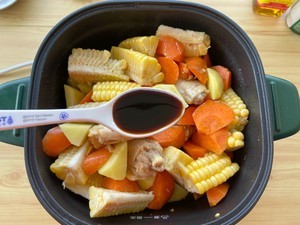 可乐鸡翅玉米煲怎么做好吃