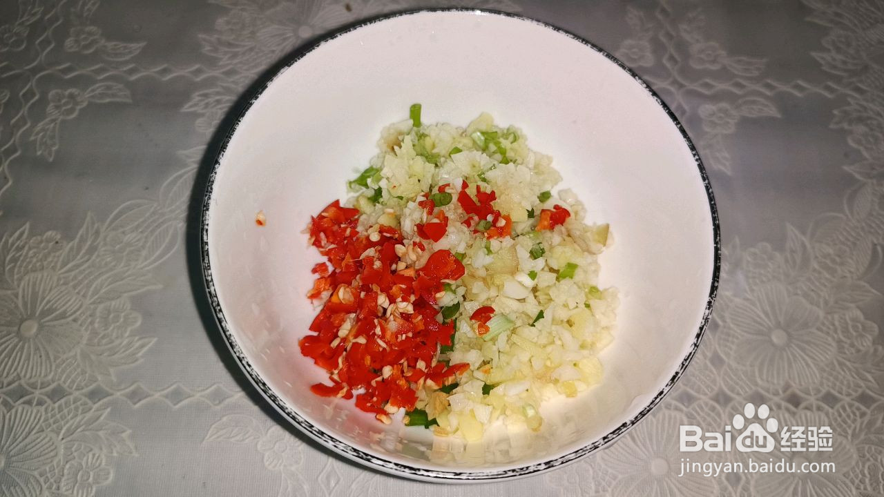 蒜蓉粉丝蒸生蚝锡纸杯版的做法