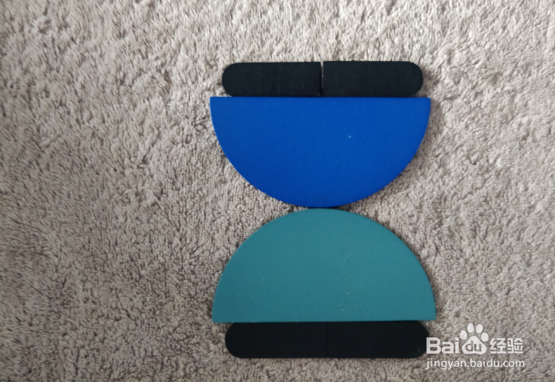 用几何形状怎样拼一只沙漏?