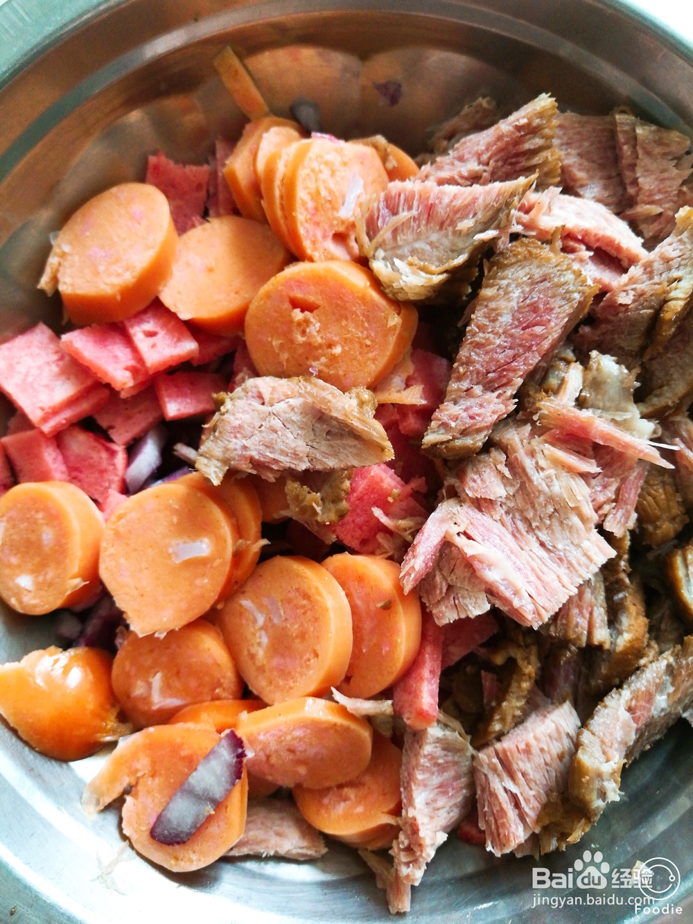 厨爸教你做青椒牛肉培根烤肠披萨