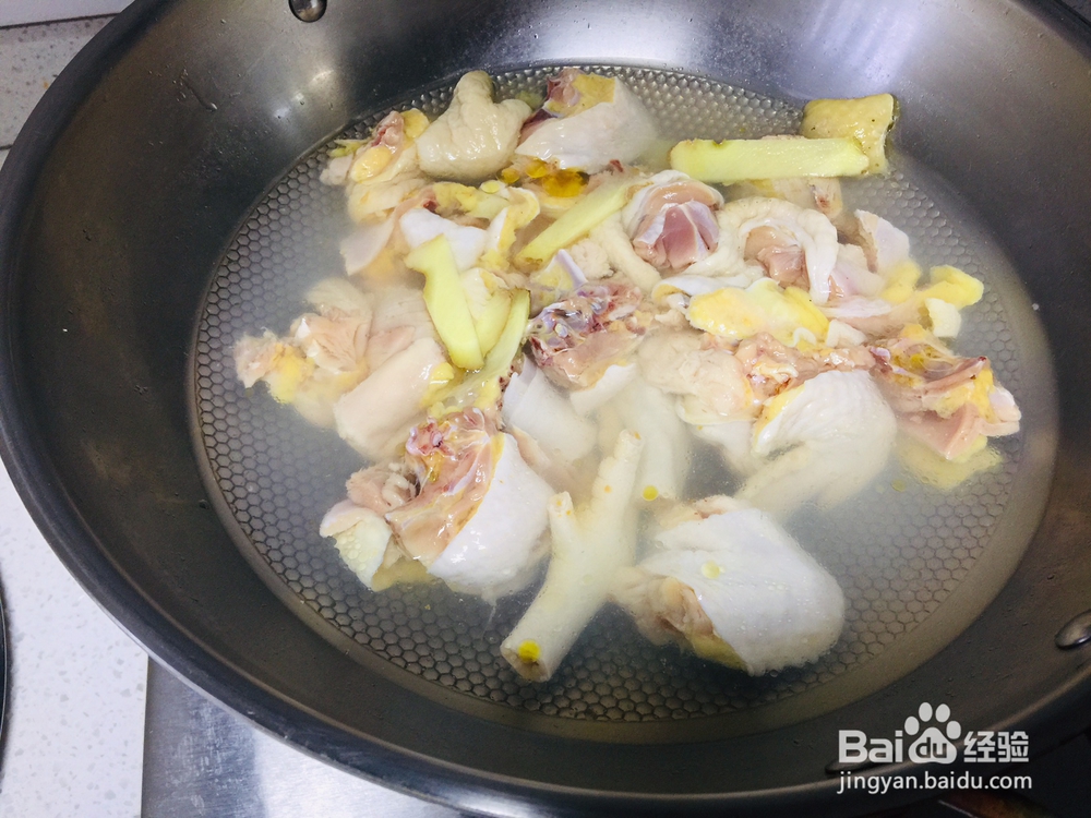 妈妈教我做的茶树菇川粉鸡肉