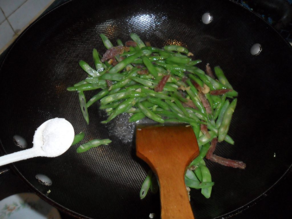 腊肠炒四季豆的做法,快收快收!