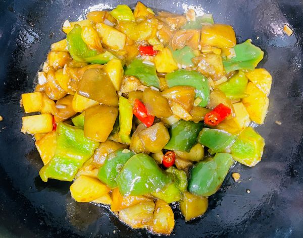 家常红烧地三鲜