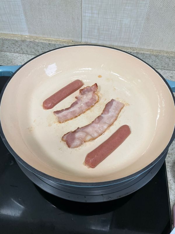 芝士火腿蛋包吐司