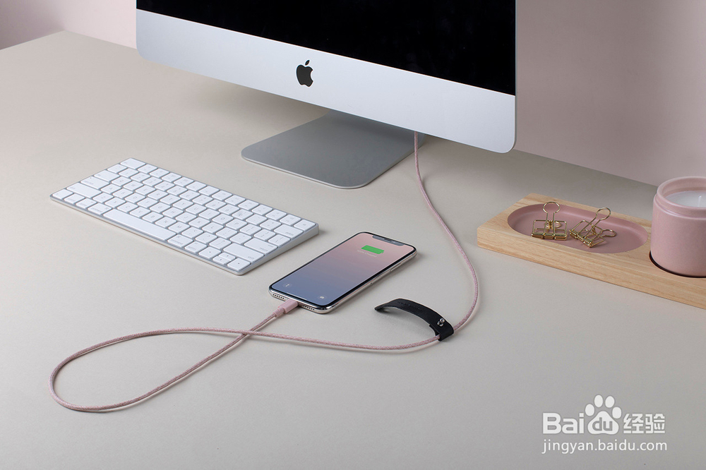 气泡饮料打开后就很难保存 这个盖子会帮到你