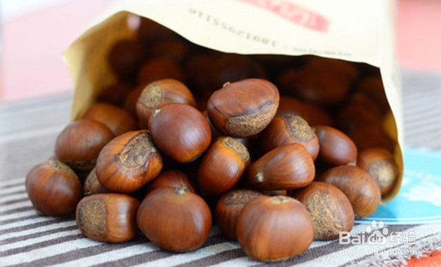 怎样炒板栗既好吃又好剥？