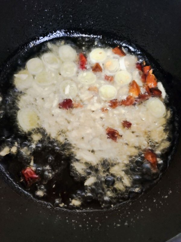 香辣鸭血豆腐锅