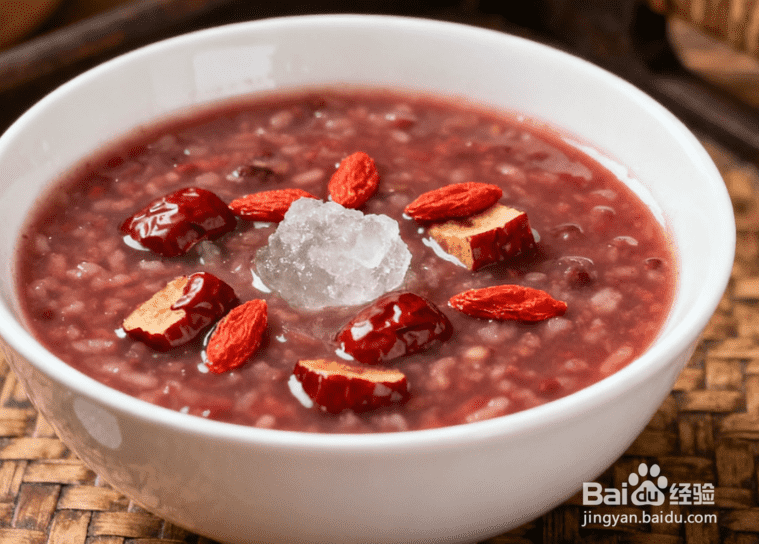 红枣小米粥怎么煮?浓稠养胃,小米不沉底