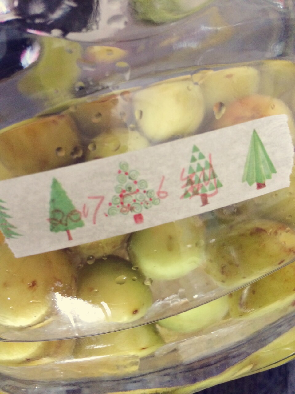 青梅酒的做法，赶紧来观摩吧！