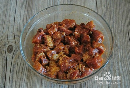 深夜美食--孜然牙签肉