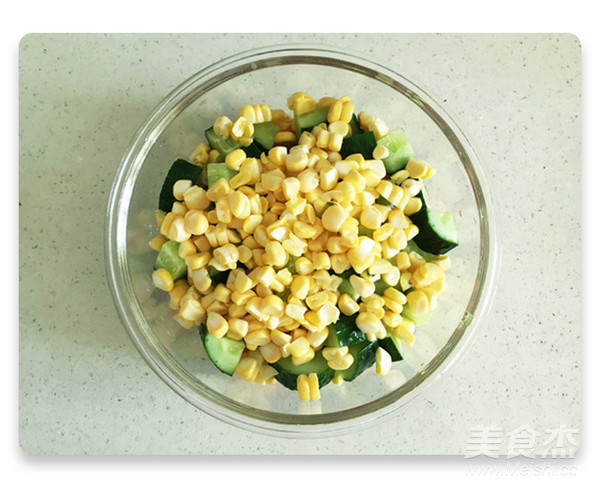 三色炒虾仁的做法