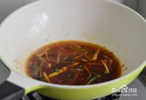 酱烧小黄鱼是怎么做的?如何做更好吃?