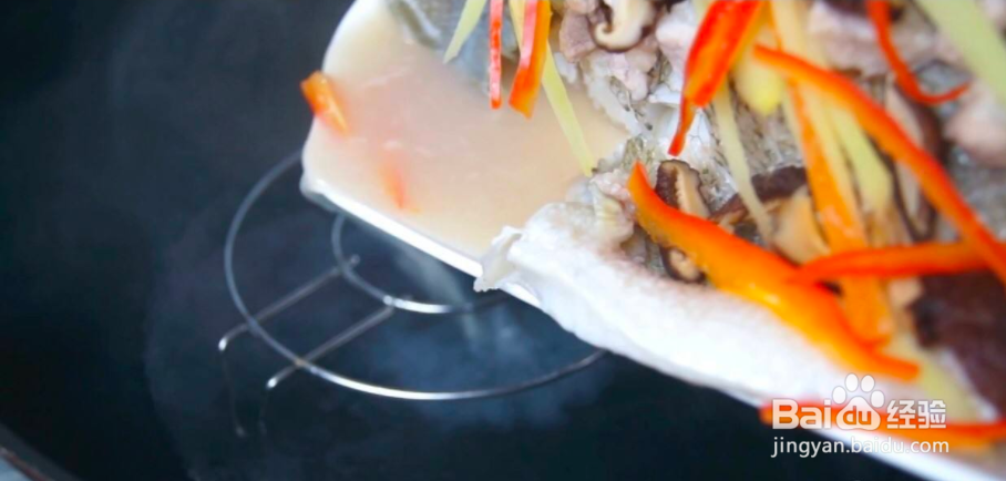 家常菜：蒸鲈鱼