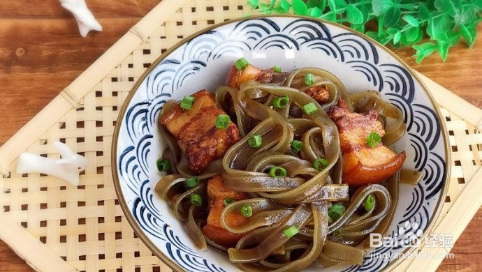 如何制作猪肉炖粉条?